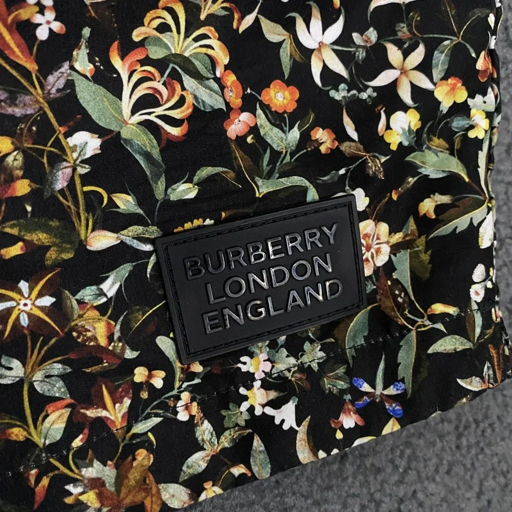 Burberry Swim Shorts Mens XL Floral Mesh Lined Drawstring Trunks Made in Italy
